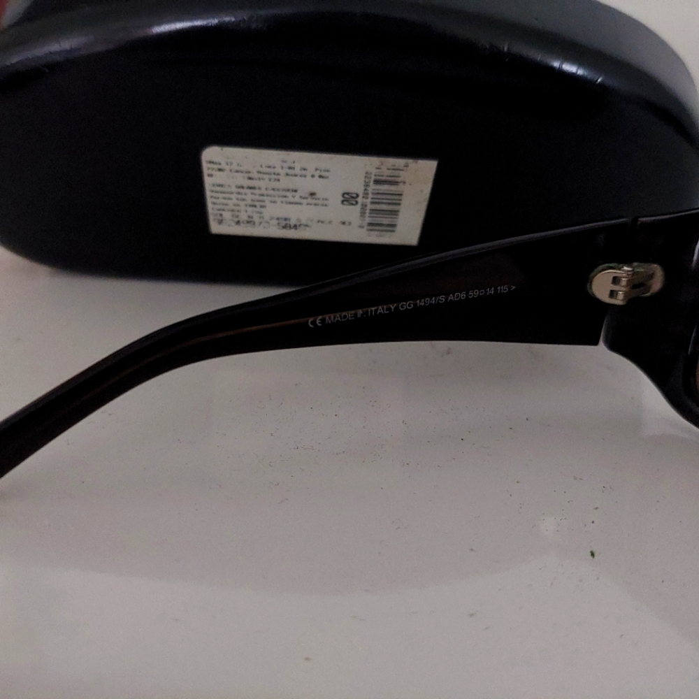 Gucci authentication